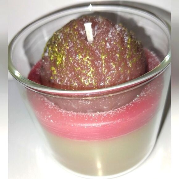 Hand crafted Mixed Berry Gelato ice cream dessert candle - Picture 7 of 8